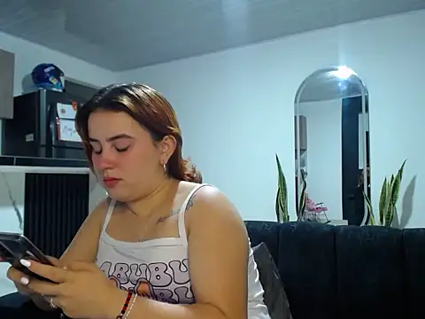 sweet bella 29 online show from May 20, 3:02 am