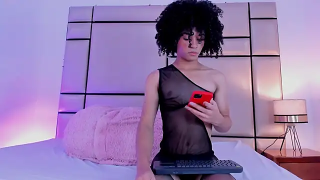 Snapshot of Anahia_sexygirl chatting on May 19, 4:41 am Anahia sexygirl online show from May 19, 4:41 am