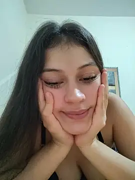 LizzyFrost online show from May 28, 7:44 pm