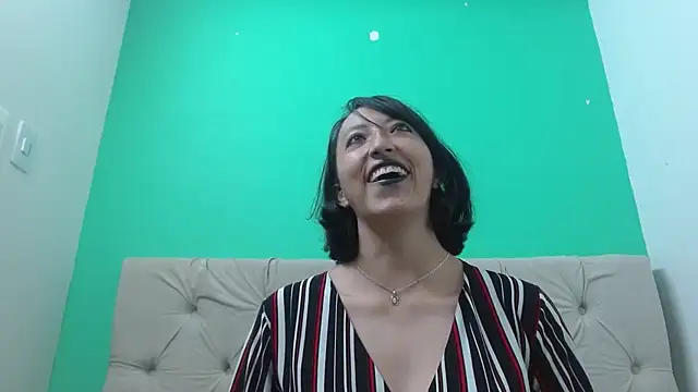 amoremerchmar online show from July 3, 3:13 am