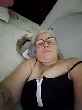 chanelsexx online show from July 12, 6:32 pm