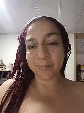 Snapshot of Tumilf chatting on May 13, 11:51 am Tumilf online show from May 13, 11:51 am