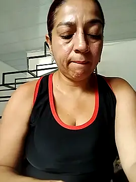 Snapshot of Tumilf chatting on May 27, 3:09 pm Tumilf online show from May 27, 3:09 pm