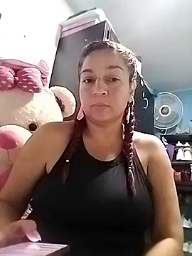 Snapshot of Tumilf chatting on May 30, 4:09 am Tumilf online show from May 30, 4:09 am