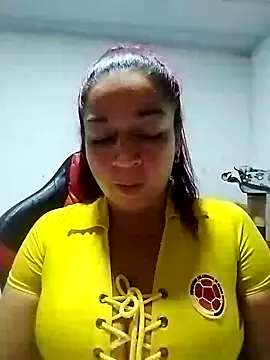 Snapshot of Tumilf chatting on June 1, 2:35 am Tumilf online show from June 1, 2:35 am