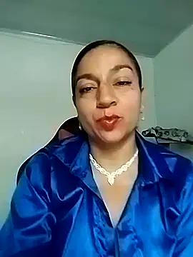 Snapshot of Tumilf chatting on June 4, 4:35 pm Tumilf online show from June 4, 4:35 pm