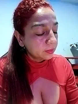 Snapshot of Tumilf chatting on June 11, 12:32 am Tumilf online show from June 11, 12:32 am