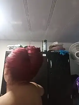 Snapshot of Tumilf chatting on June 24, 2:27 pm Tumilf online show from June 24, 2:27 pm