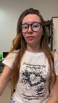 Mini girl do it better online show from May 25, 11:55 pm