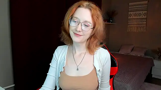 Snapshot of LunaTerry chatting on May 20, 7:58 am LunaTerry online show from May 20, 7:58 am