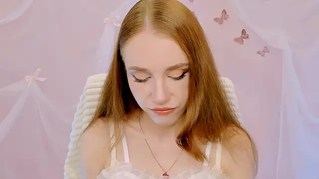 Snapshot of MilaSiren chatting on May 23, 5:23 am MilaSiren online show from May 23, 5:23 am