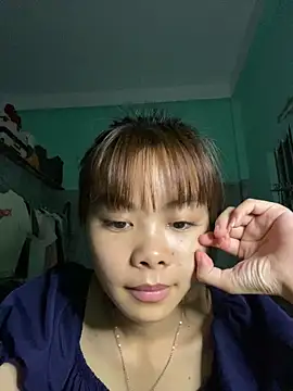 Cry sexy online show from May 7, 4:01 pm