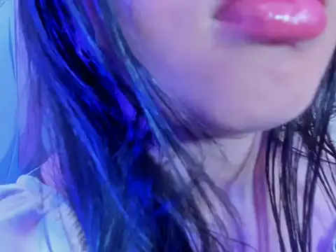 Snapshot of Chantal_hh chatting on May 22, 1:17 pm Chantal hh online show from May 22, 1:17 pm