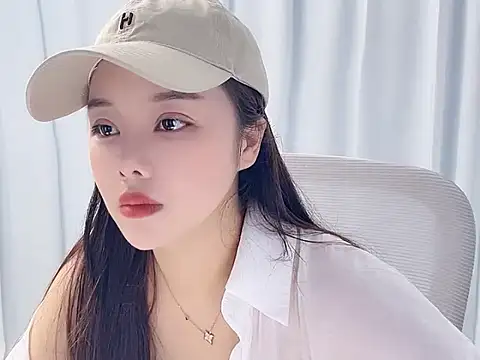 Snapshot of Qingqing19 chatting on May 19, 2:29 am Qingqing19 online show from May 19, 2:29 am