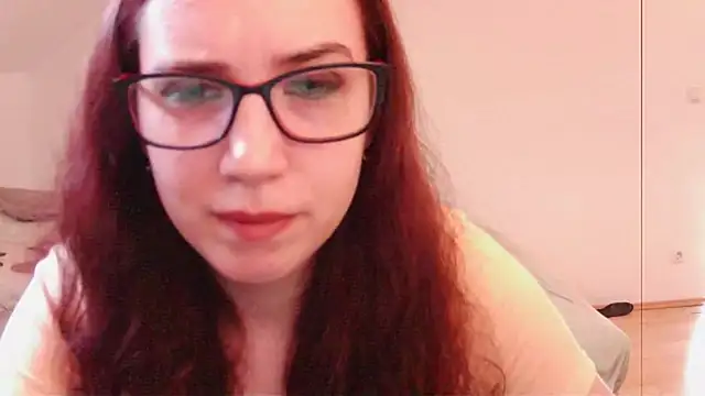Snapshot of EmilyHotAngel chatting on July 7, 12:53 pm EmilyHotAngel online show from July 7, 12:53 pm