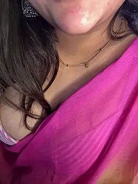 Snapshot of Rupali3 chatting on July 4, 7:42 pm Rupali3 online show from July 4, 7:42 pm