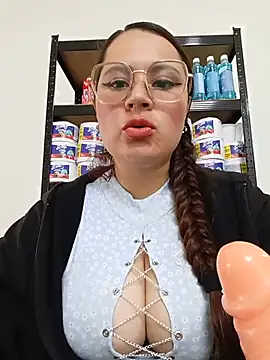 VANESSA  28 online show from May 19, 1:28 pm