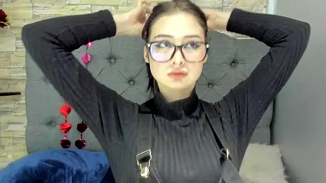 Snapshot of _bluee_berry_ chatting on May 9, 3:45 am bluee berry online show from May 9, 3:45 am