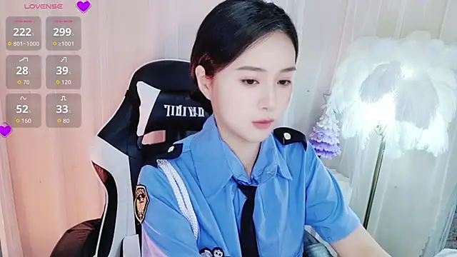 OvObbit  online show from May 24, 9:42 pm