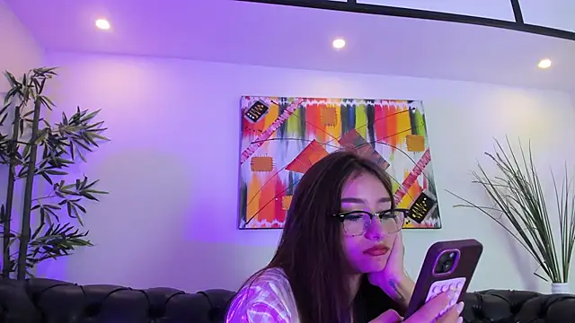 Snapshot of SoftPrincess chatting on May 29, 4:38 pm SoftPrincess online show from May 29, 4:38 pm