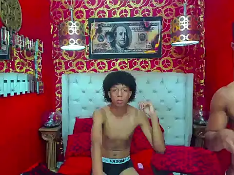 Snapshot of skinny20boy chatting on June 20, 1:09 am skinny20boy online show from June 20, 1:09 am