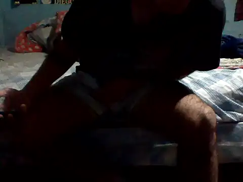 Snapshot of Martin106 chatting on May 22, 1:46 am Martin106 online show from May 22, 1:46 am