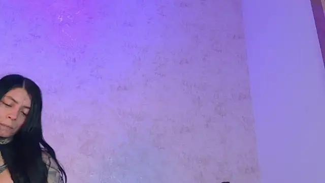 Snapshot of Mia_hill1 chatting on May 29, 7:56 pm Mia hill1 online show from May 29, 7:56 pm