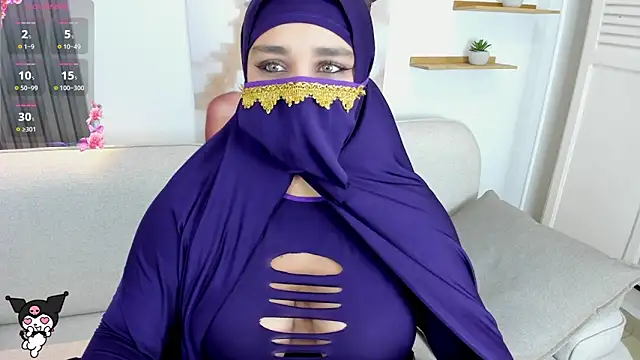 Snapshot of Salma_farouk chatting on May 6, 5:57 am Salma farouk online show from May 6, 5:57 am