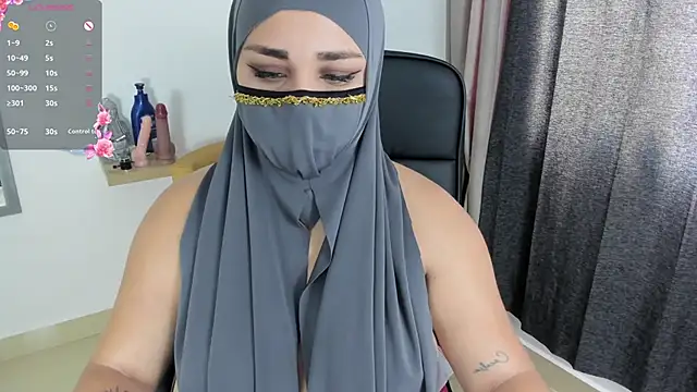 Snapshot of Salma_farouk chatting on May 31, 3:08 pm Salma farouk online show from May 31, 3:08 pm