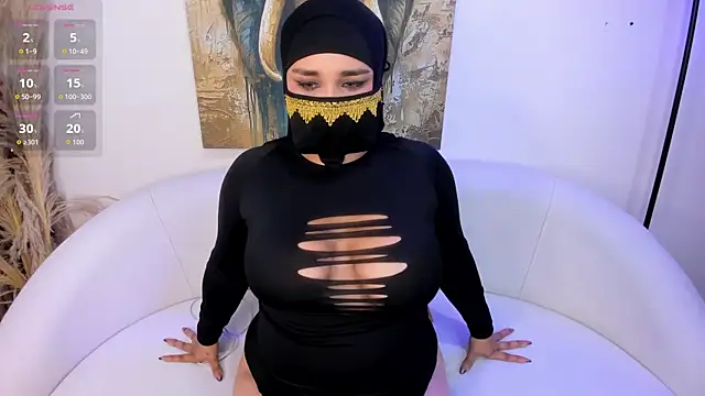 Snapshot of Salma_farouk chatting on July 16, 5:13 am Salma farouk online show from July 16, 5:13 am