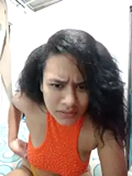 Snapshot of AntonellaMonroew chatting on May 9, 4:50 am AntonellaMonroew online show from May 9, 4:50 am