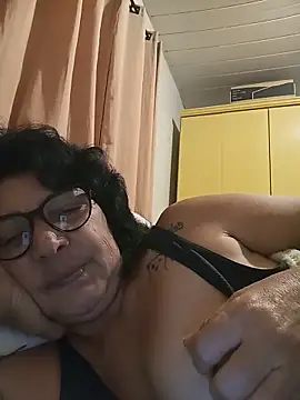 Snapshot of Milena1000 chatting on June 15, 12:46 am Milena1000 online show from June 15, 12:46 am