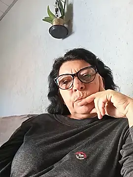 Snapshot of Milena1000 chatting on June 17, 5:36 pm Milena1000 online show from June 17, 5:36 pm