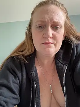 Kellilyn10 online show from July 7, 5:17 pm