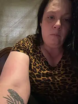 Snapshot of blueeyez1987 chatting on May 16, 5:23 pm blueeyez1987 online show from May 16, 5:23 pm
