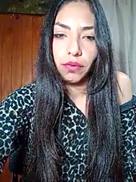 Snapshot of CasiTuya chatting on May 27, 2:41 am CasiTuya online show from May 27, 2:41 am