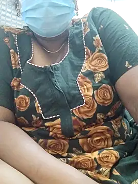 tamilkavitha123 online show from May 12, 6:16 pm