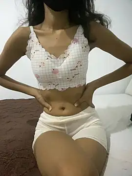 Honey be  online show from July 28, 4:50 pm
