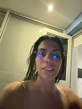 Snapshot of lexxy_g chatting on May 28, 5:38 am lexxy g online show from May 28, 5:38 am