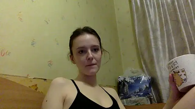 Snapshot of P911 chatting on May 6, 5:07 pm P911 online show from May 6, 5:07 pm
