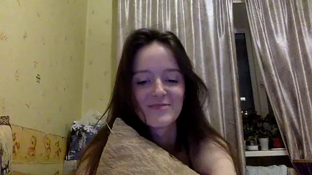 Snapshot of P911 chatting on May 7, 6:24 pm P911 online show from May 7, 6:24 pm