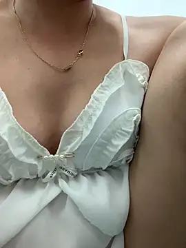 Snapshot of Bigcunt-hairy chatting on May 21, 2:46 pm Bigcunt-hairy online show from May 21, 2:46 pm