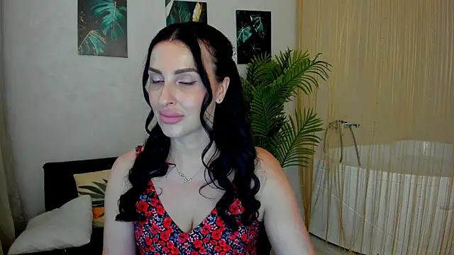 HoneyBlossome online show from July 4, 11:27 am