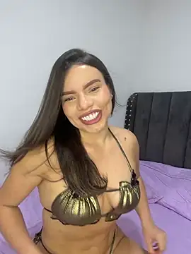 Snapshot of CandiceSpencer chatting on May 19, 11:44 pm CandiceSpencer online show from May 19, 11:44 pm