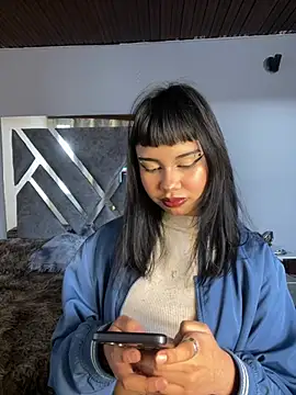 AntonellaCooper Pink online show from July 10, 8:55 pm