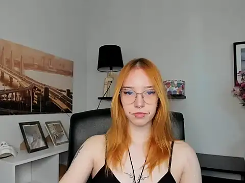 Snapshot of foxSonya chatting on May 26, 5:36 am foxSonya online show from May 26, 5:36 am