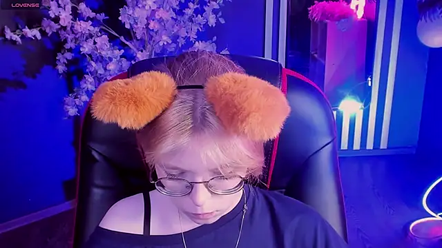 FoxxyyPolly online show from May 27, 5:26 am