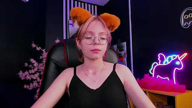 FoxxyyPolly online show from July 13, 5:43 am