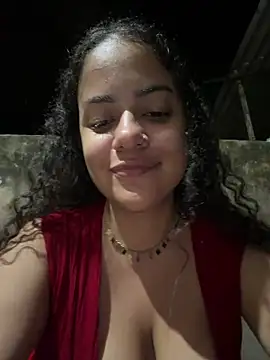 Snapshot of saharariderr chatting on May 27, 1:57 am saharariderr online show from May 27, 1:57 am