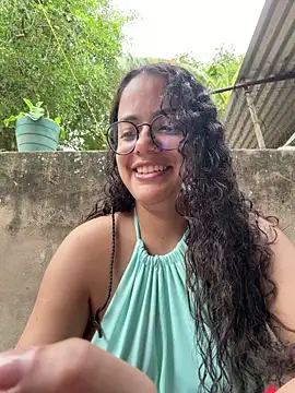 Snapshot of saharariderr chatting on May 28, 10:40 pm saharariderr online show from May 28, 10:40 pm